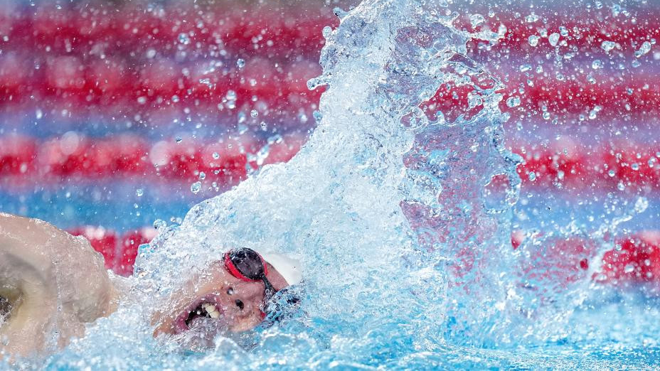 孙宇亮：特奥游泳赛场上的自信男孩