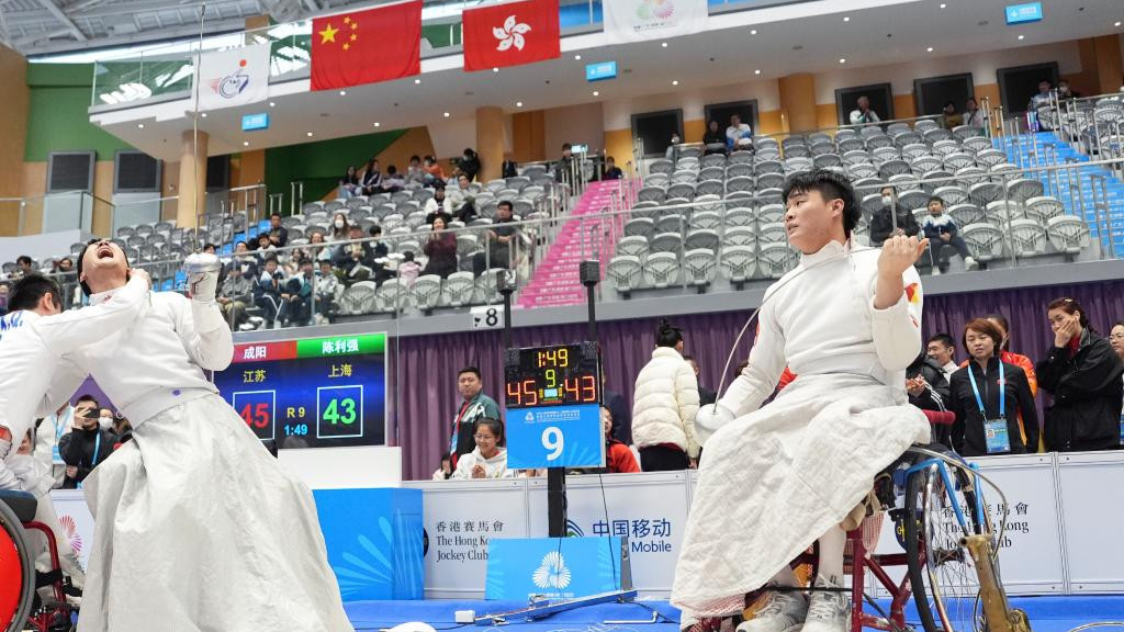 轮椅击剑选手陈利强：追梦不服输