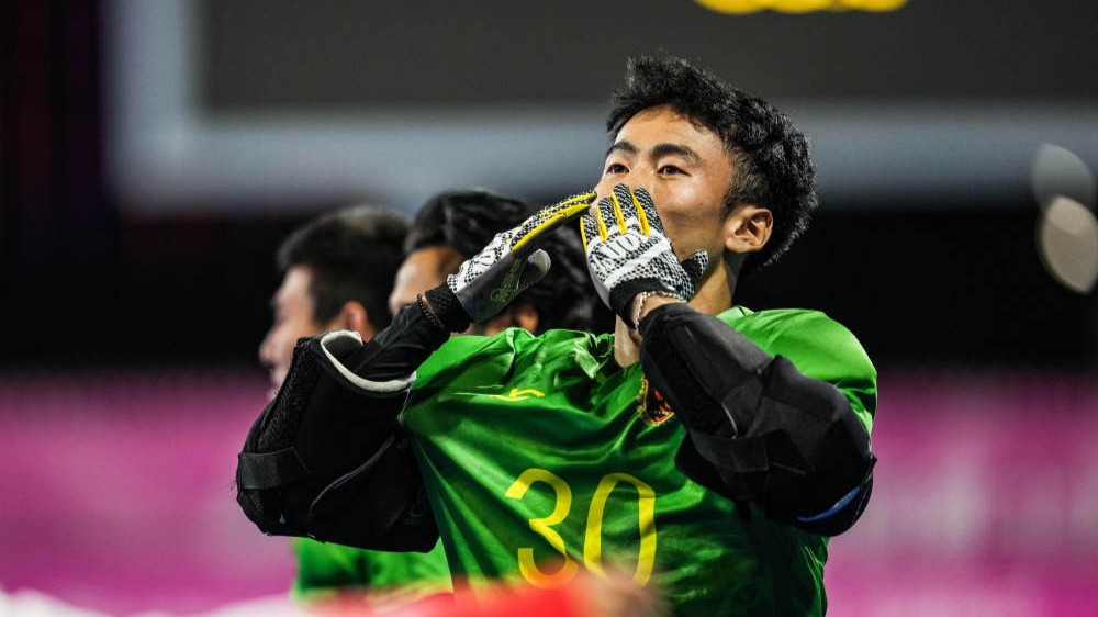 全运会曲棍球：“绝平”、23米球决胜，广东逆转辽宁闯入决赛