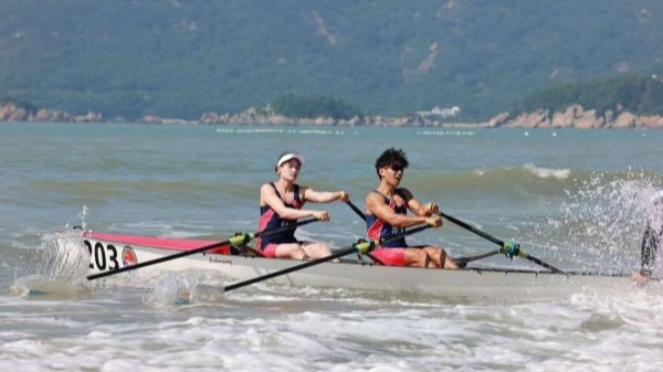 十五运会海岸赛艇沙滩冲刺项目资格赛完赛