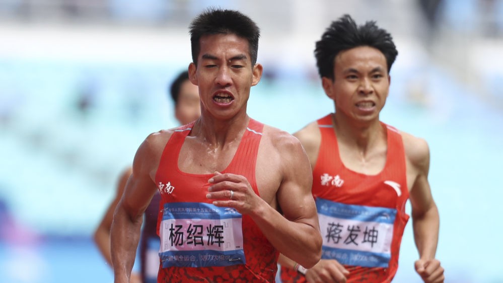 小科普：这场田径比赛中，为队友领跑为什么算犯规？