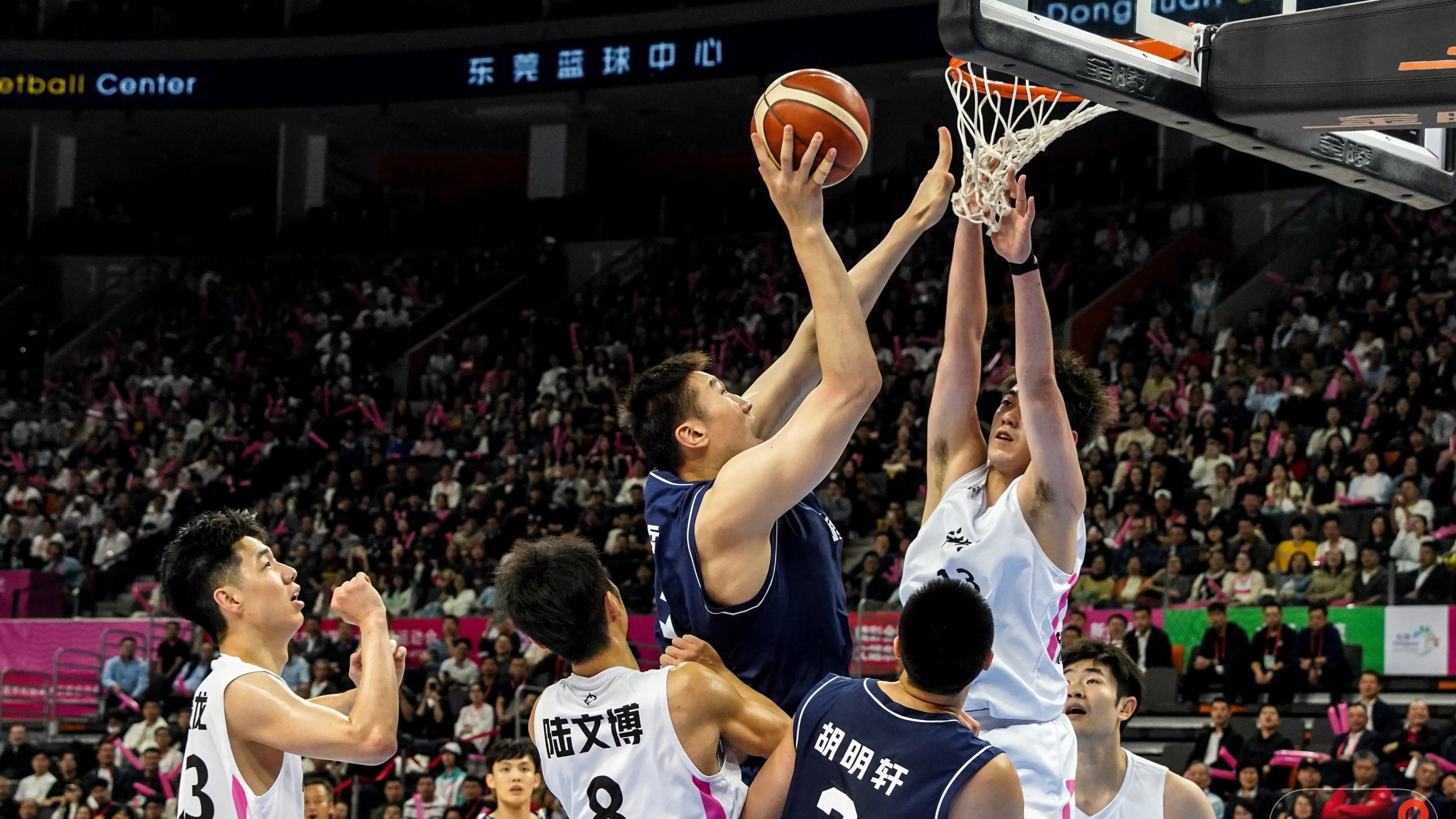 广东队主场登顶！时隔12年再夺全运会男篮成年组冠军