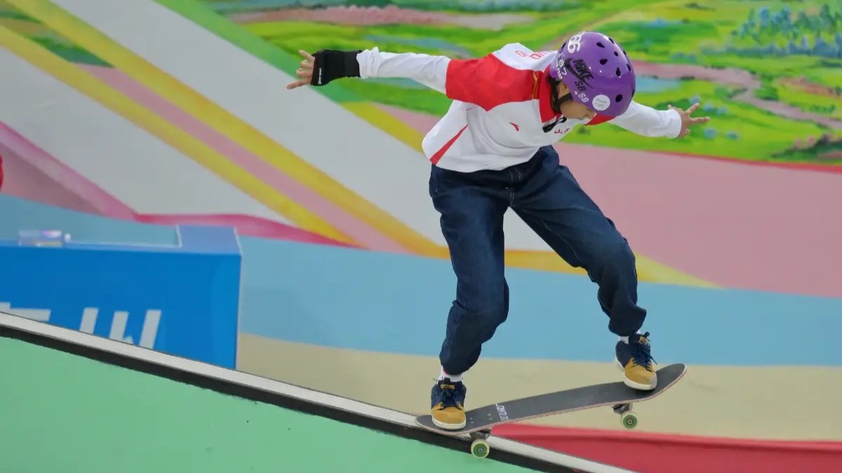 全运会滑板项目，这位“小孩姐”爆发大能量
