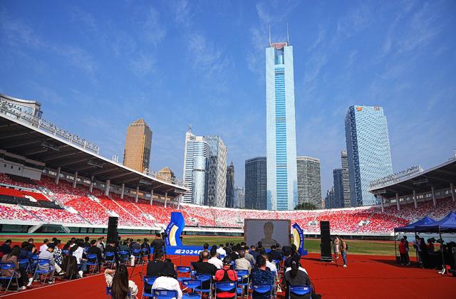 23个“我与广州体育”的故事！迎接新年第一天，奔赴“十五运”