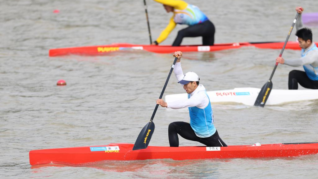 全运会皮划艇静水——男子1000米单人划艇决赛：浙江队季博文夺冠
