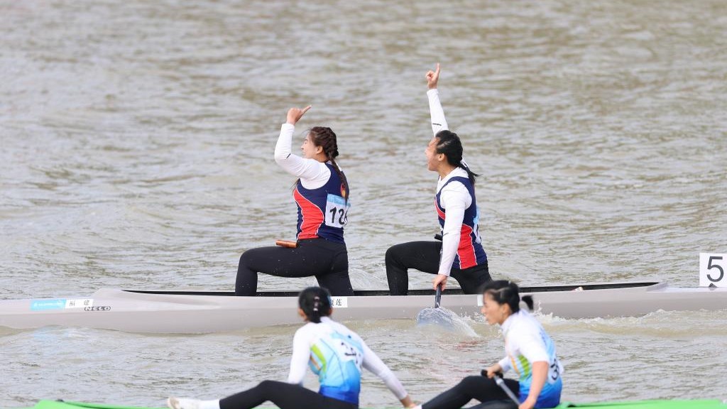 全运会皮划艇静水——林夏莲/林文君夺得女子200米双人划艇冠军