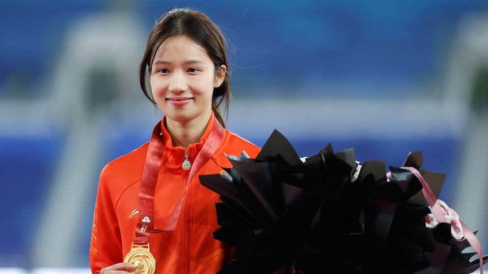 邵雨琪获得田径女子跳高冠军