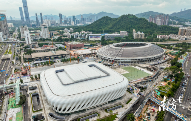 迎接“十五运”，深圳多个文体场馆升级“新皮肤”。南方日报记者 朱洪波 摄