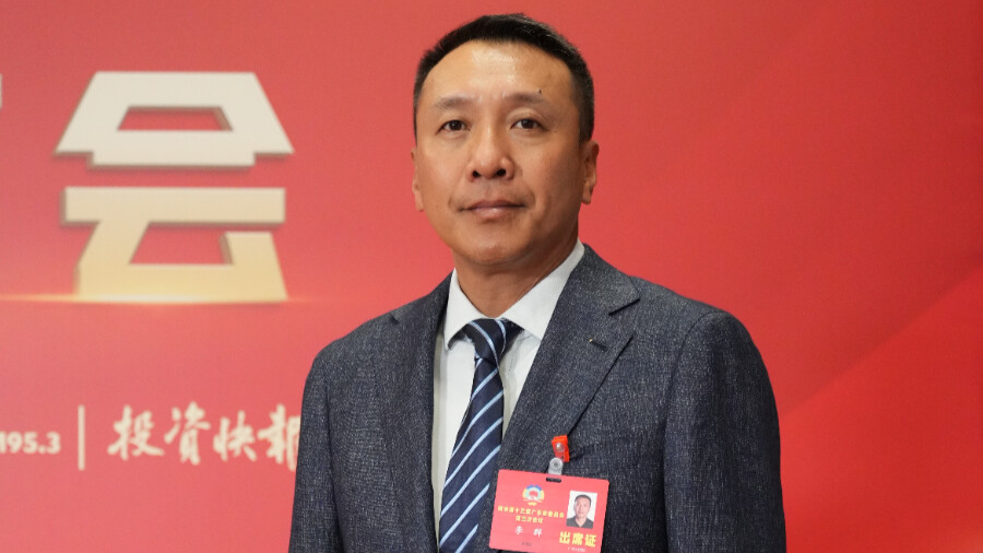 省政协委员李群：十五运是粤港澳融合的桥梁，希望人人喜欢篮球