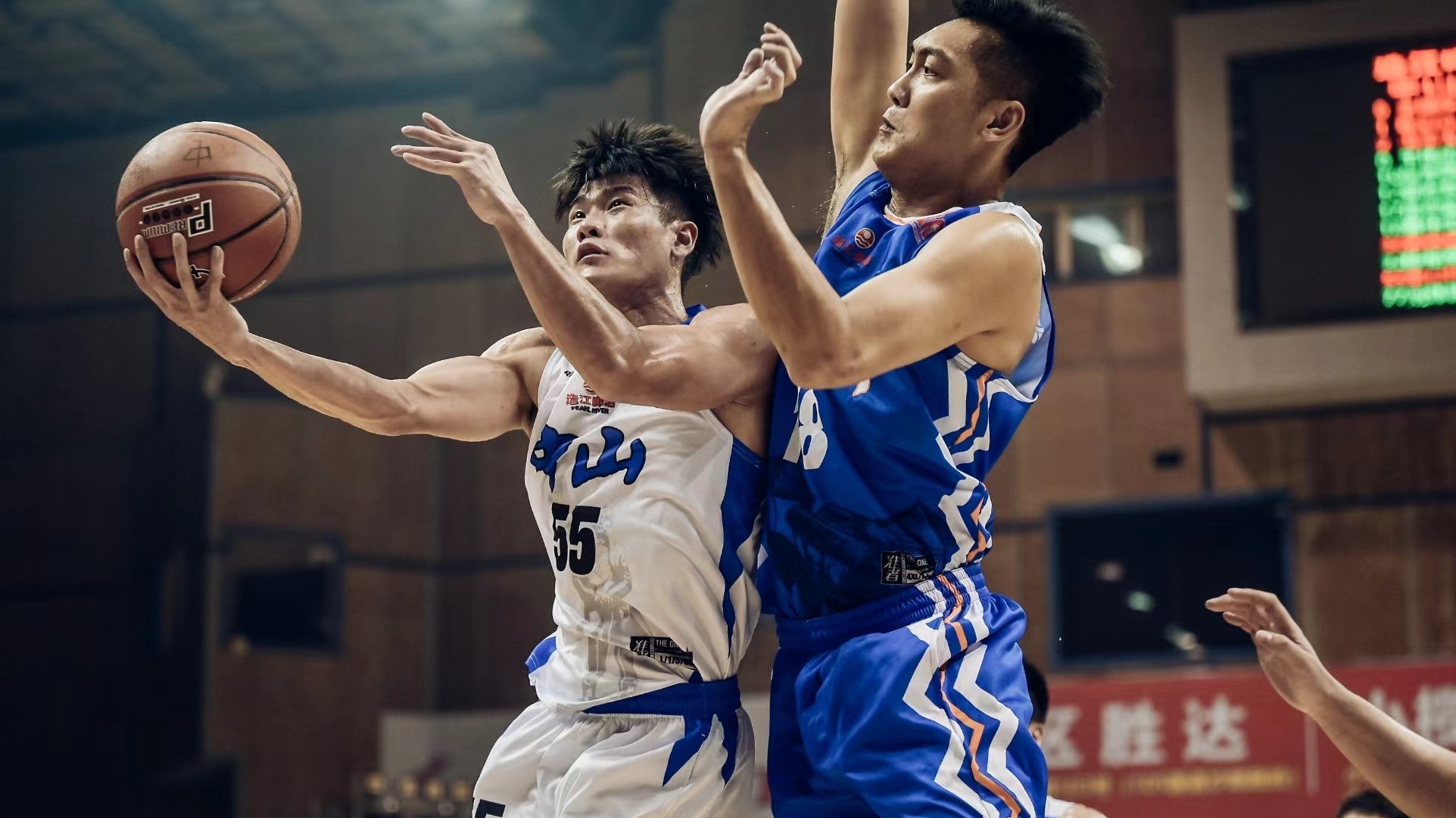 “喜迎十五运”广东省男篮联赛揭幕战中山队获胜
