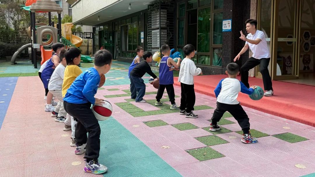 十五运会临近点燃云浮市民健身热