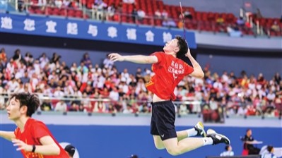 十五运会羽毛球资格赛团体赛 国手领衔轮番上演强强对话