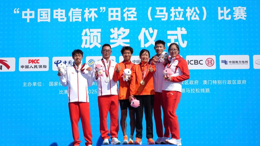 何杰：奔跑，在风暴与骄阳间